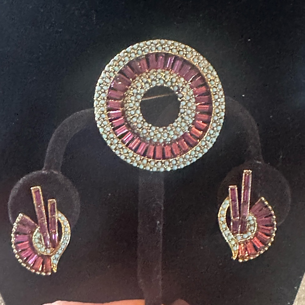 Art Deco Style Brooch & Earrings